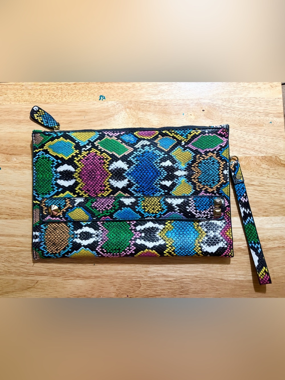 Women’s Vibrant Multicolor Faux Snakeskin Clutch Fashion Purse